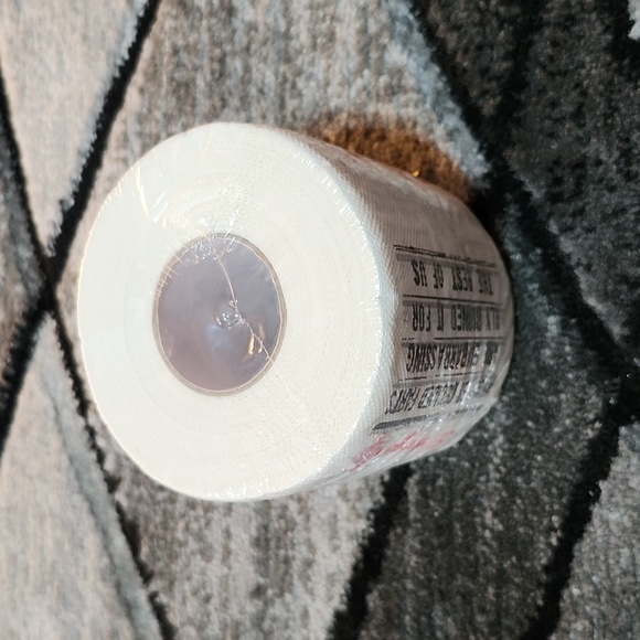 EL ARROYO POOP JOKES 3-PLY DECORATIVE TOILET PAPER GIFT GUEST BATHROOM HUMOR - Picture 5 of 8